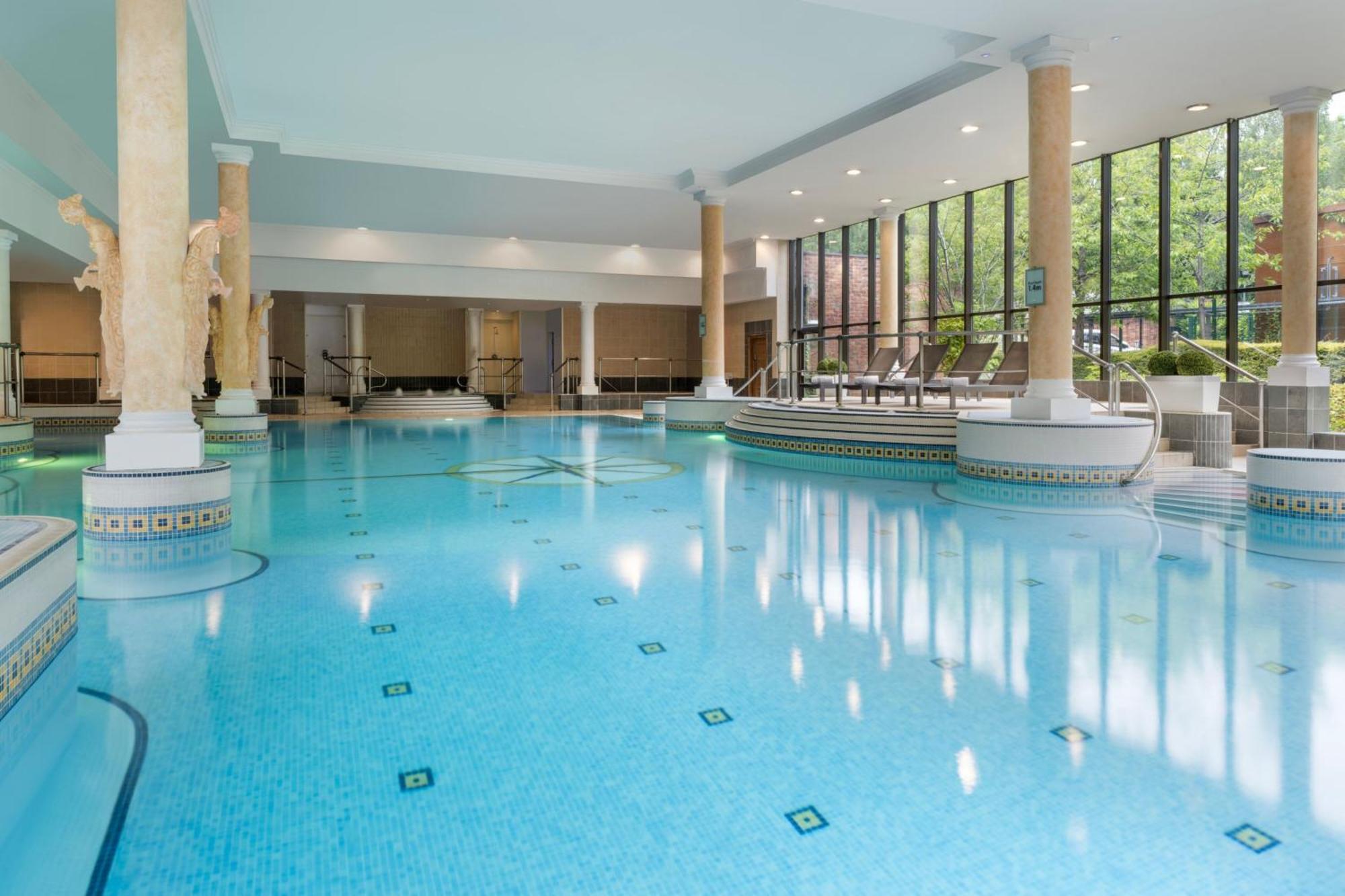 Delta Hotels By Marriott Manchester Airport Hale  Eksteriør billede