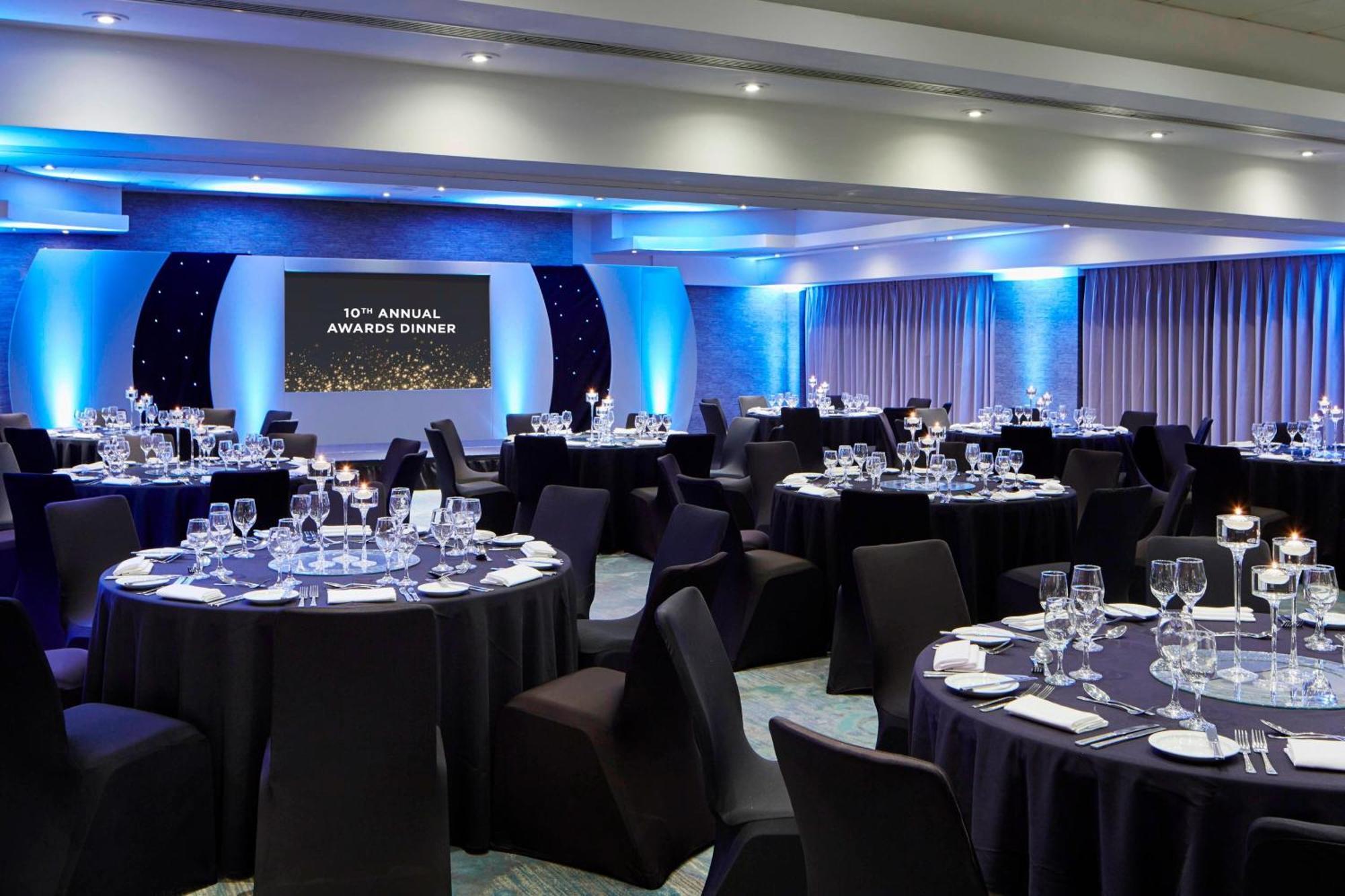 Delta Hotels By Marriott Manchester Airport Hale  Eksteriør billede