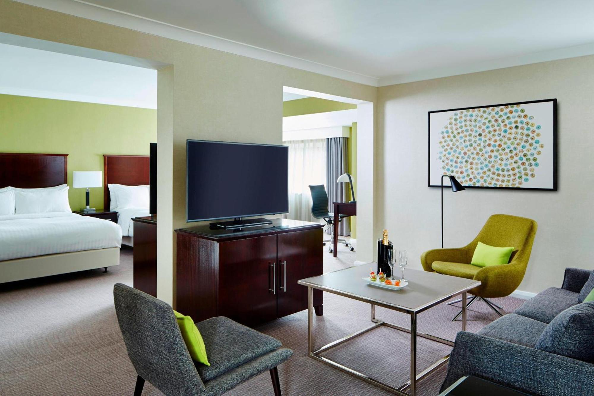 Delta Hotels By Marriott Manchester Airport Hale  Eksteriør billede