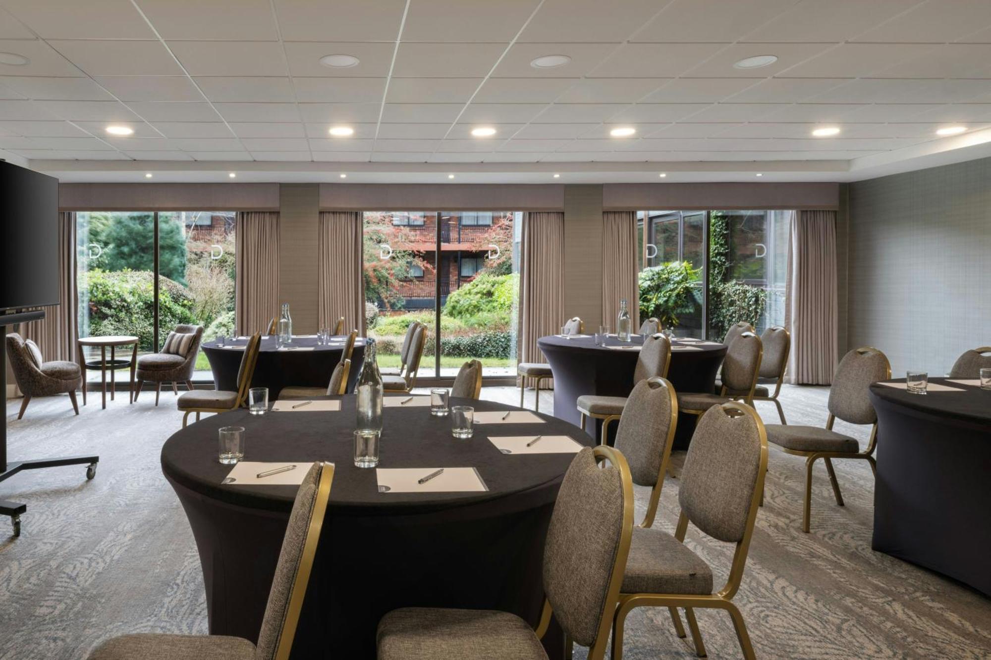 Delta Hotels By Marriott Manchester Airport Hale  Eksteriør billede