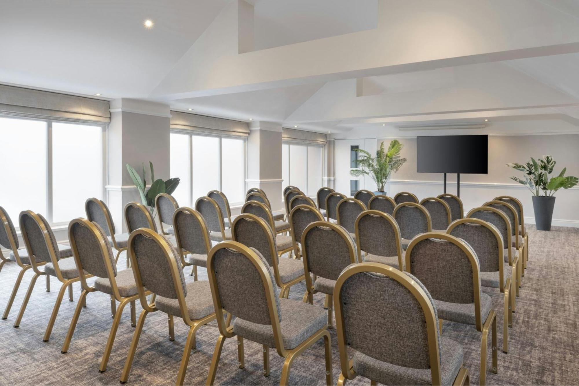 Delta Hotels By Marriott Manchester Airport Hale  Eksteriør billede